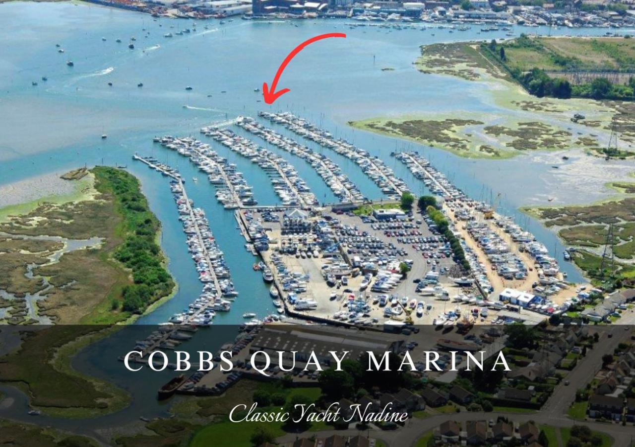 Classic Yacht Nadine In Poole Harbour, Dorset, With A Hot Tub Jacuzzi Exterior foto