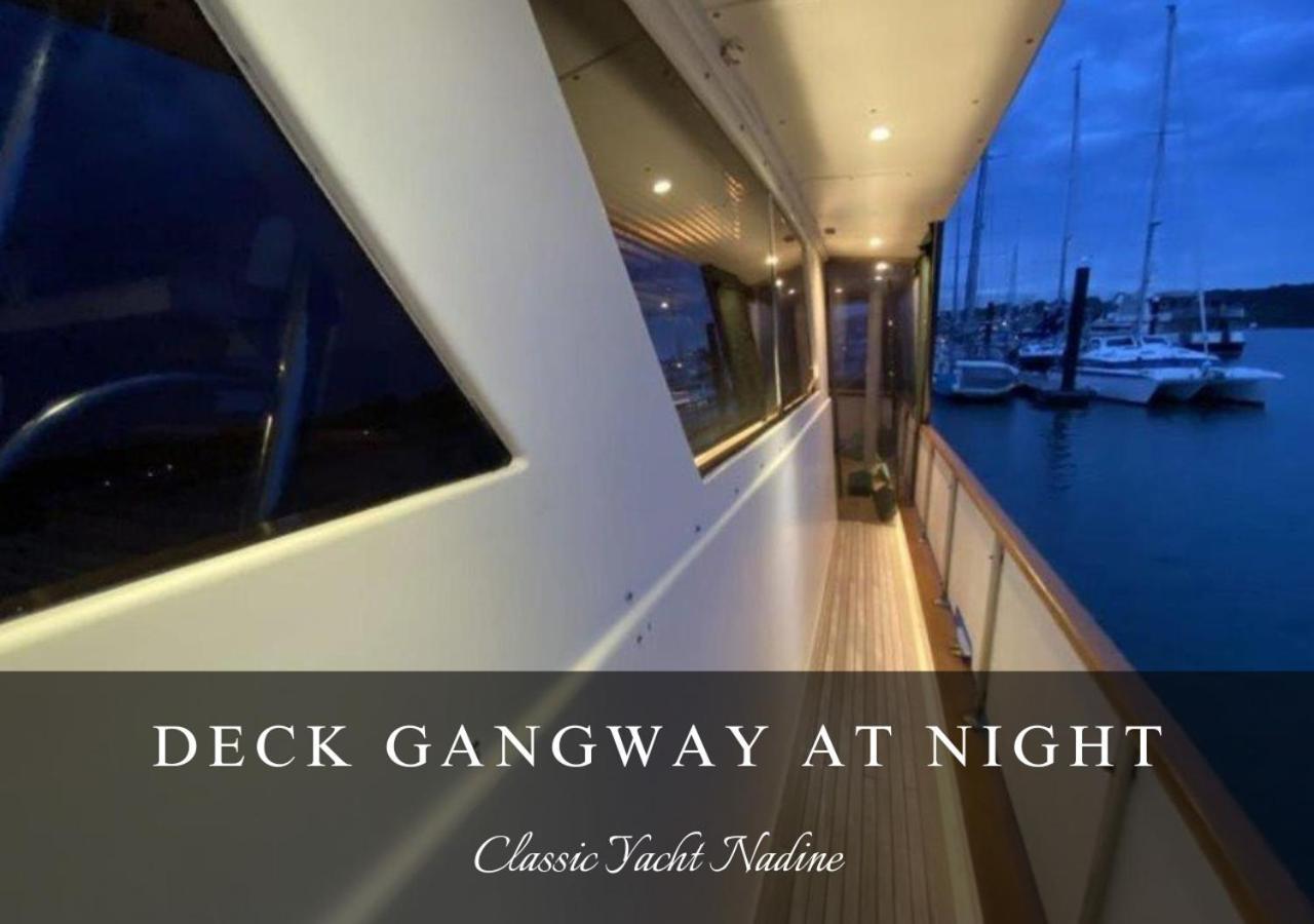 Classic Yacht Nadine In Poole Harbour, Dorset, With A Hot Tub Jacuzzi Exterior foto