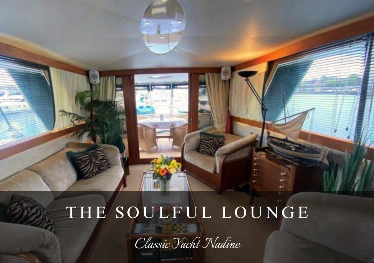 Classic Yacht Nadine In Poole Harbour, Dorset, With A Hot Tub Jacuzzi Exterior foto