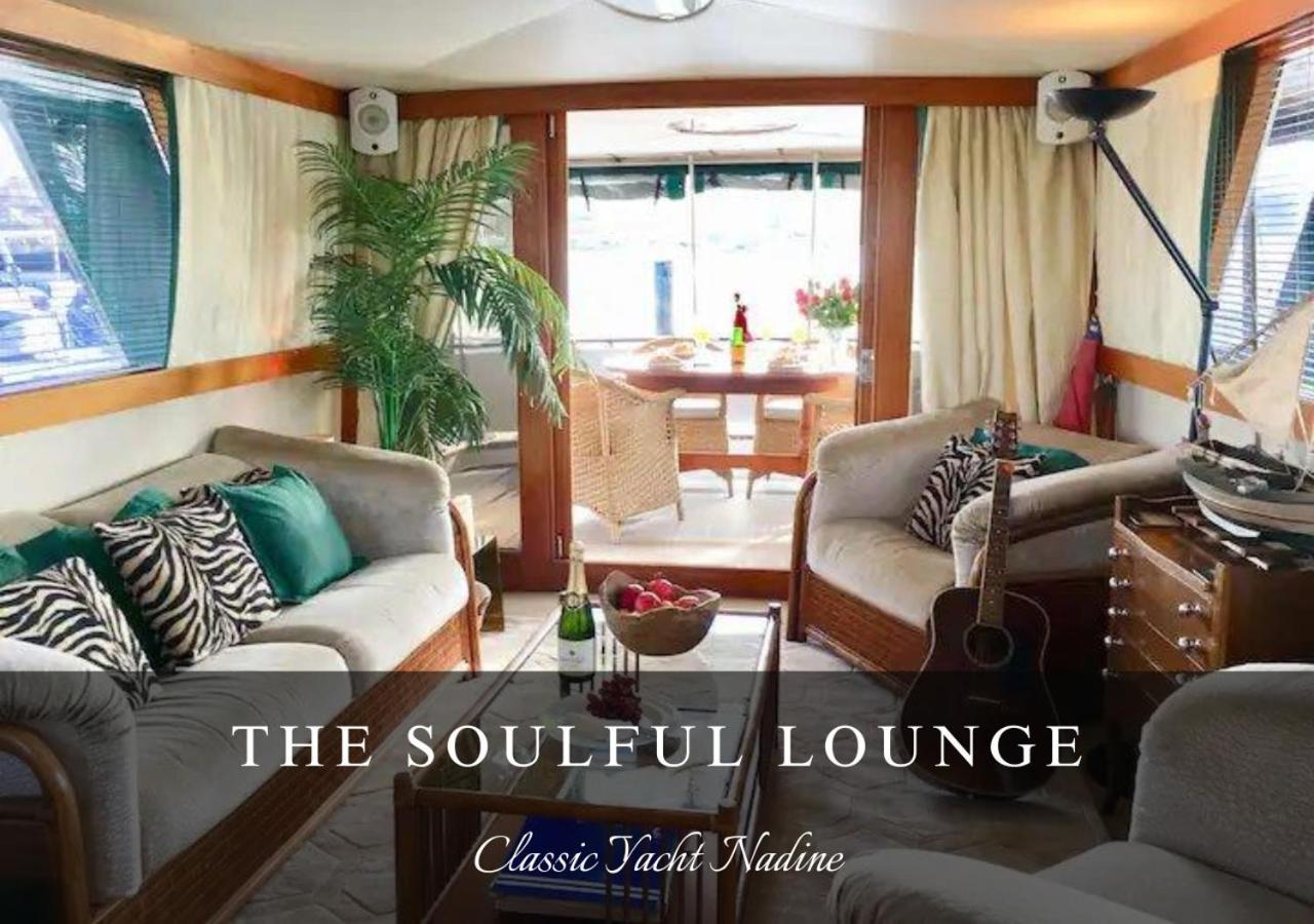 Classic Yacht Nadine In Poole Harbour, Dorset, With A Hot Tub Jacuzzi Exterior foto